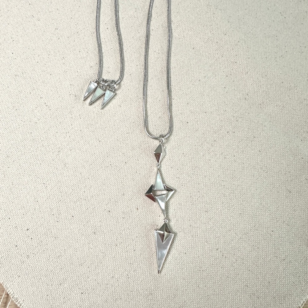 NWT nOir Milky Glow Necklace Rhodium Double Strand Opal‎ Inlay